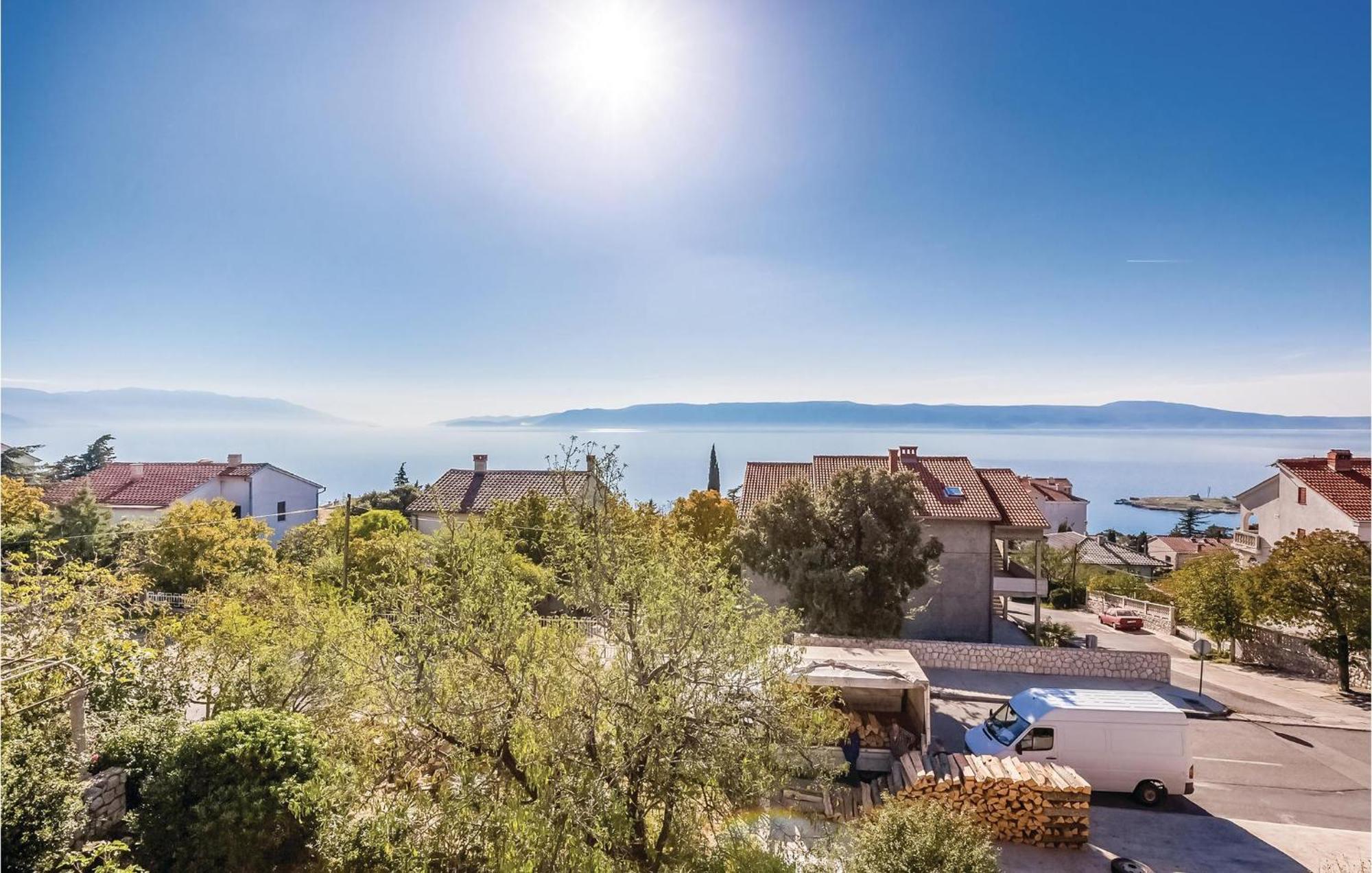 Stunning Apartment In Novi Vinodolski With Wifi Exterior photo